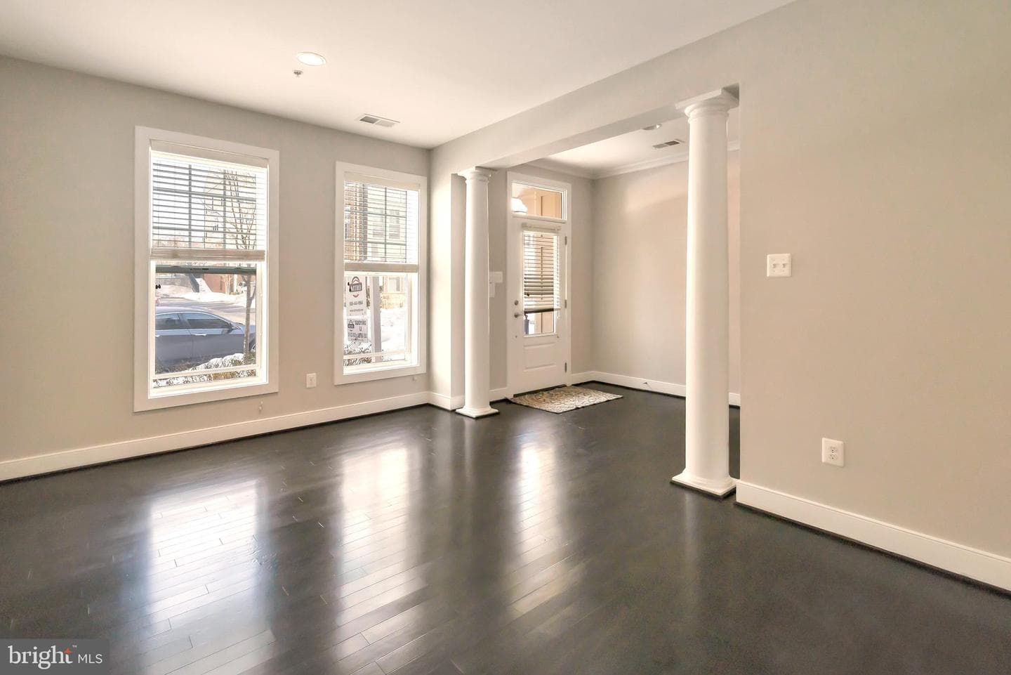 309 Hendrix Avenue photo 2