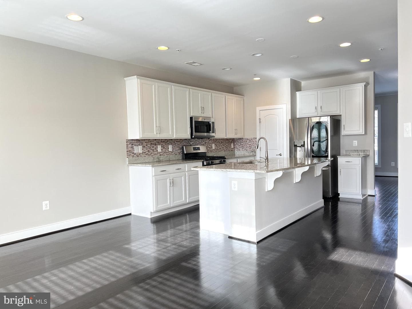 309 Hendrix Avenue photo 4