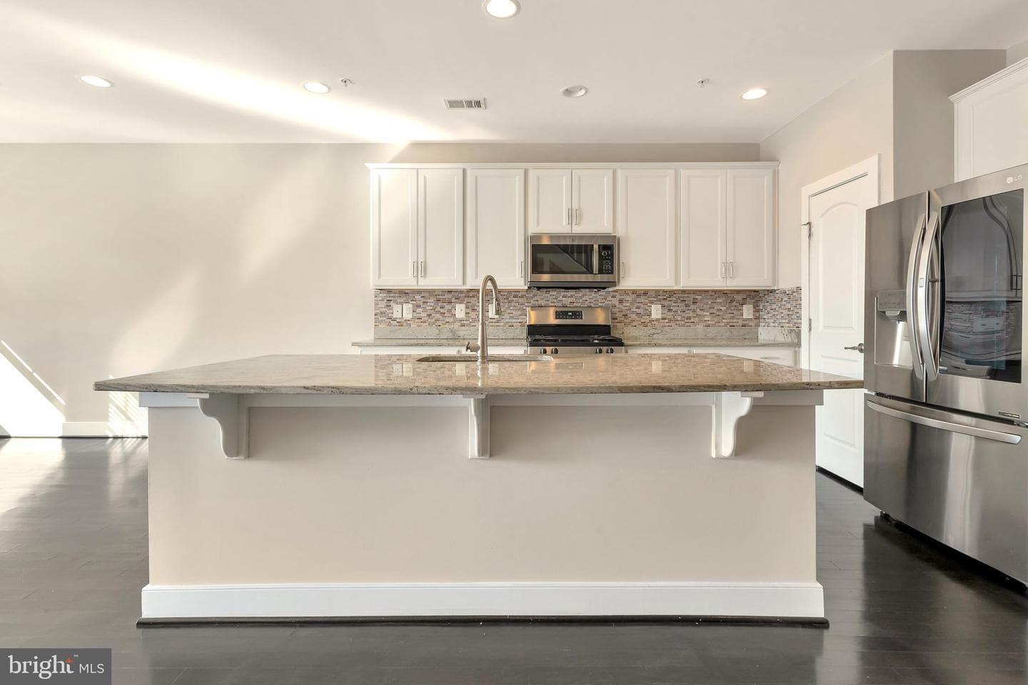309 Hendrix Avenue photo 9
