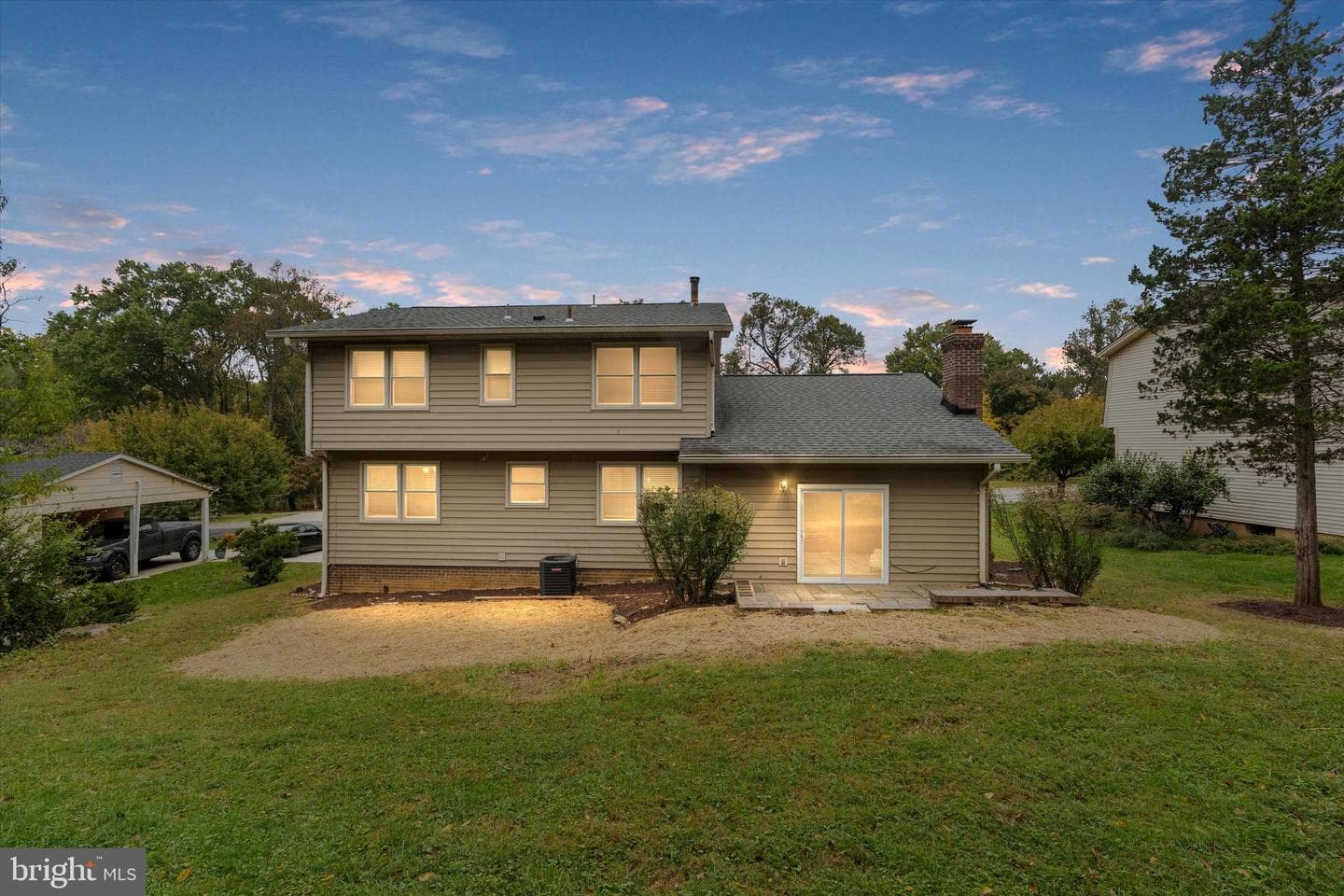 686 College Parkway photo 40
