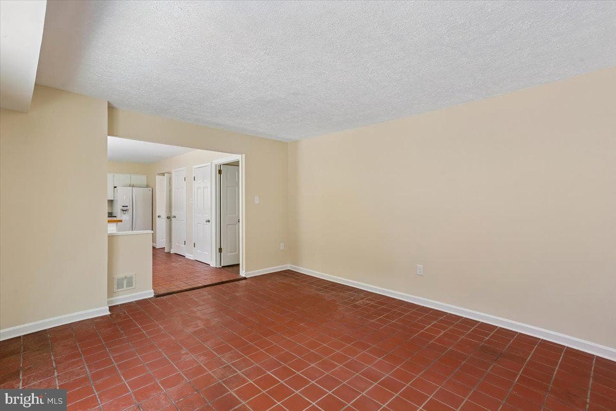 705 College Parkway photo 12