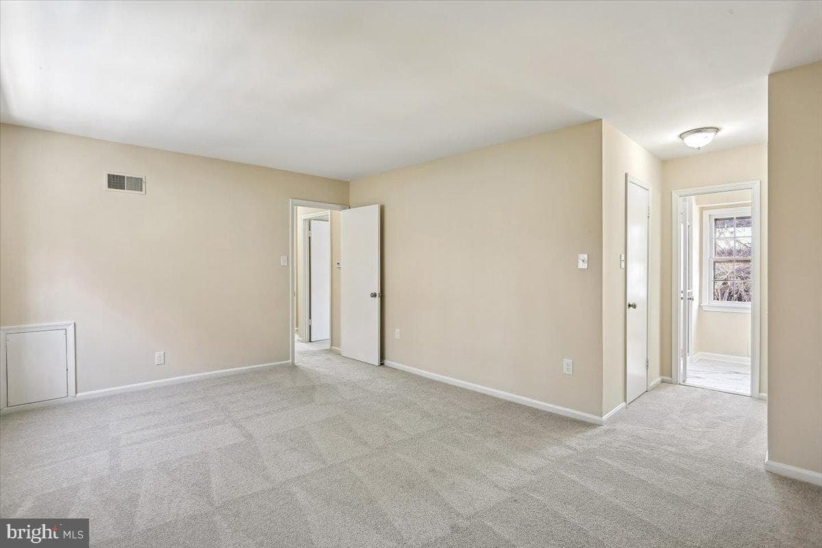 705 College Parkway photo 15