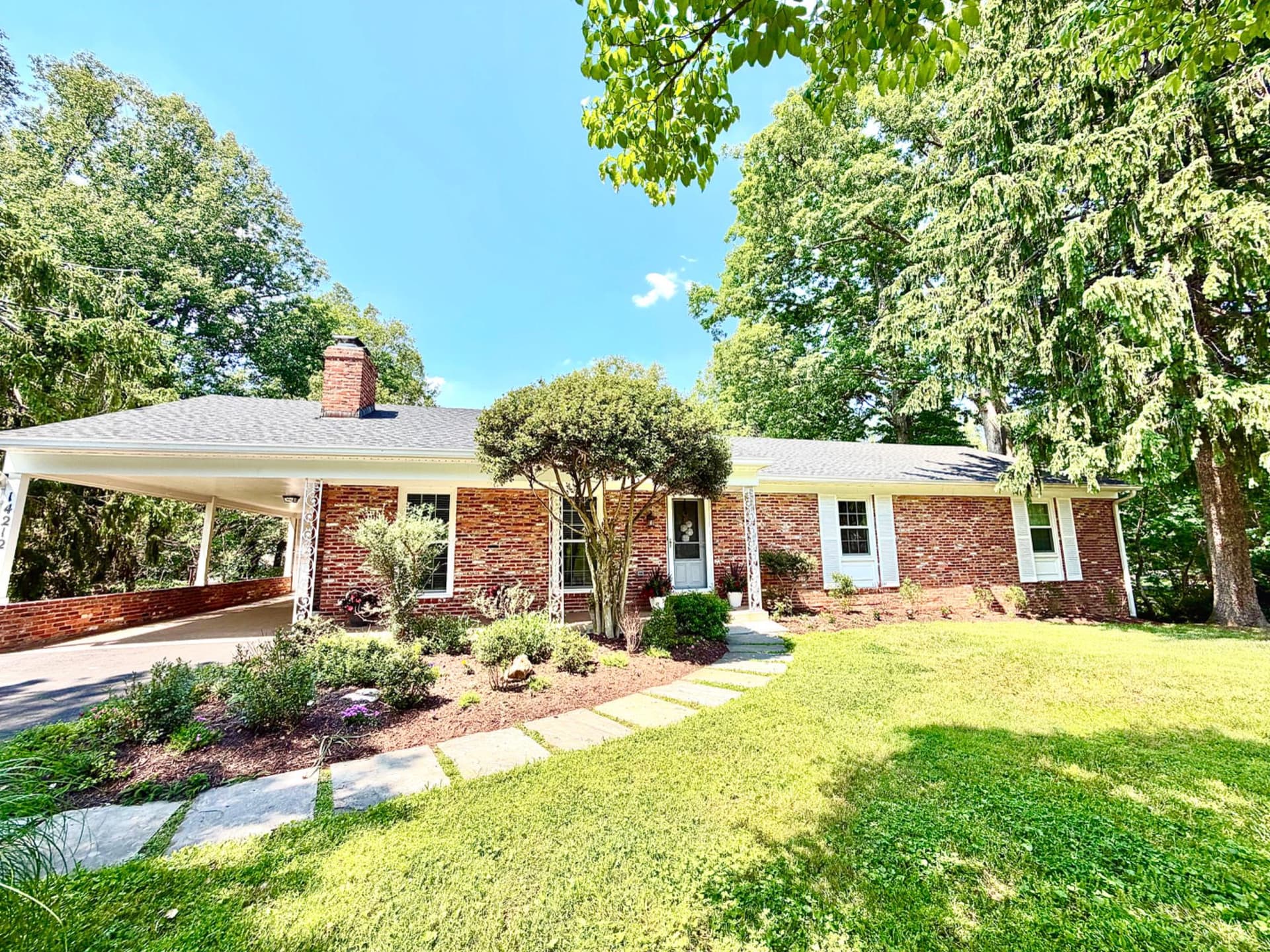 14212 Northwyn Drive photo 4