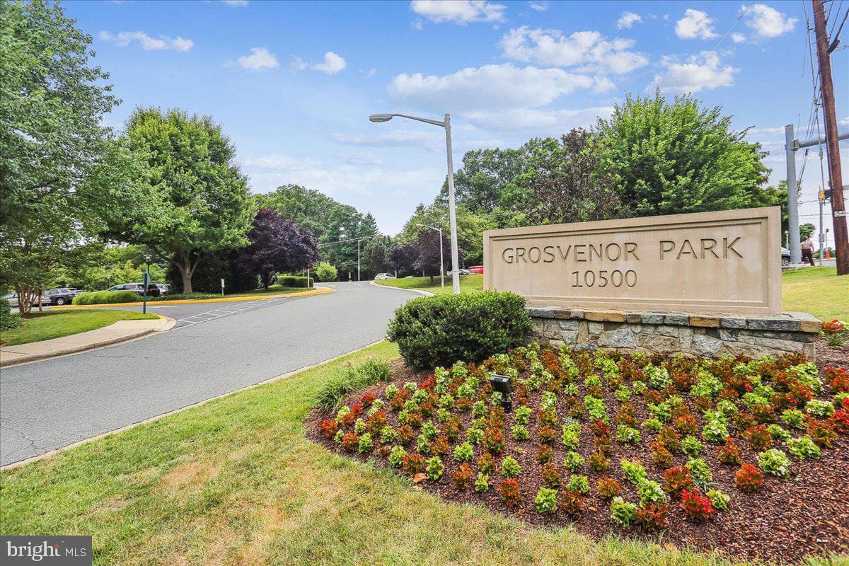 10500 Rockville Pike #328 photo 26