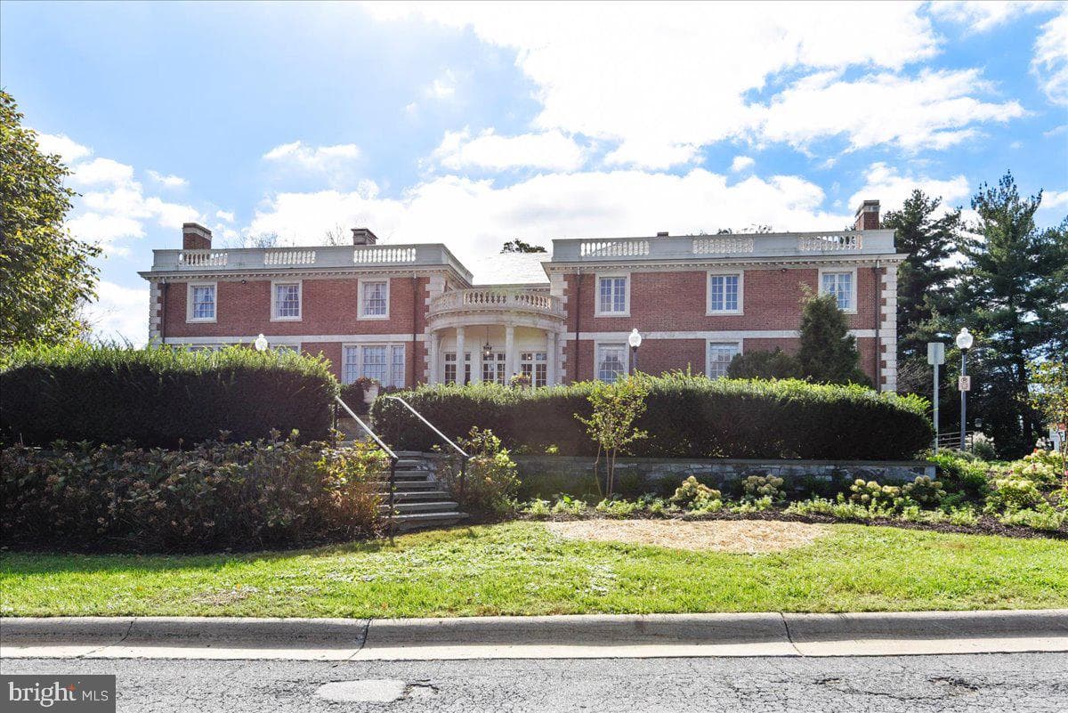 10500 Rockville Pike #328 photo 82