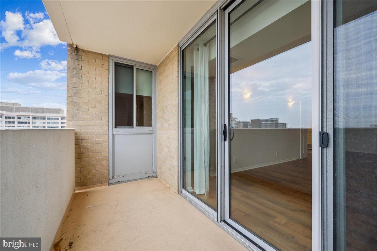 4601 N Park Avenue #1616 photo 12