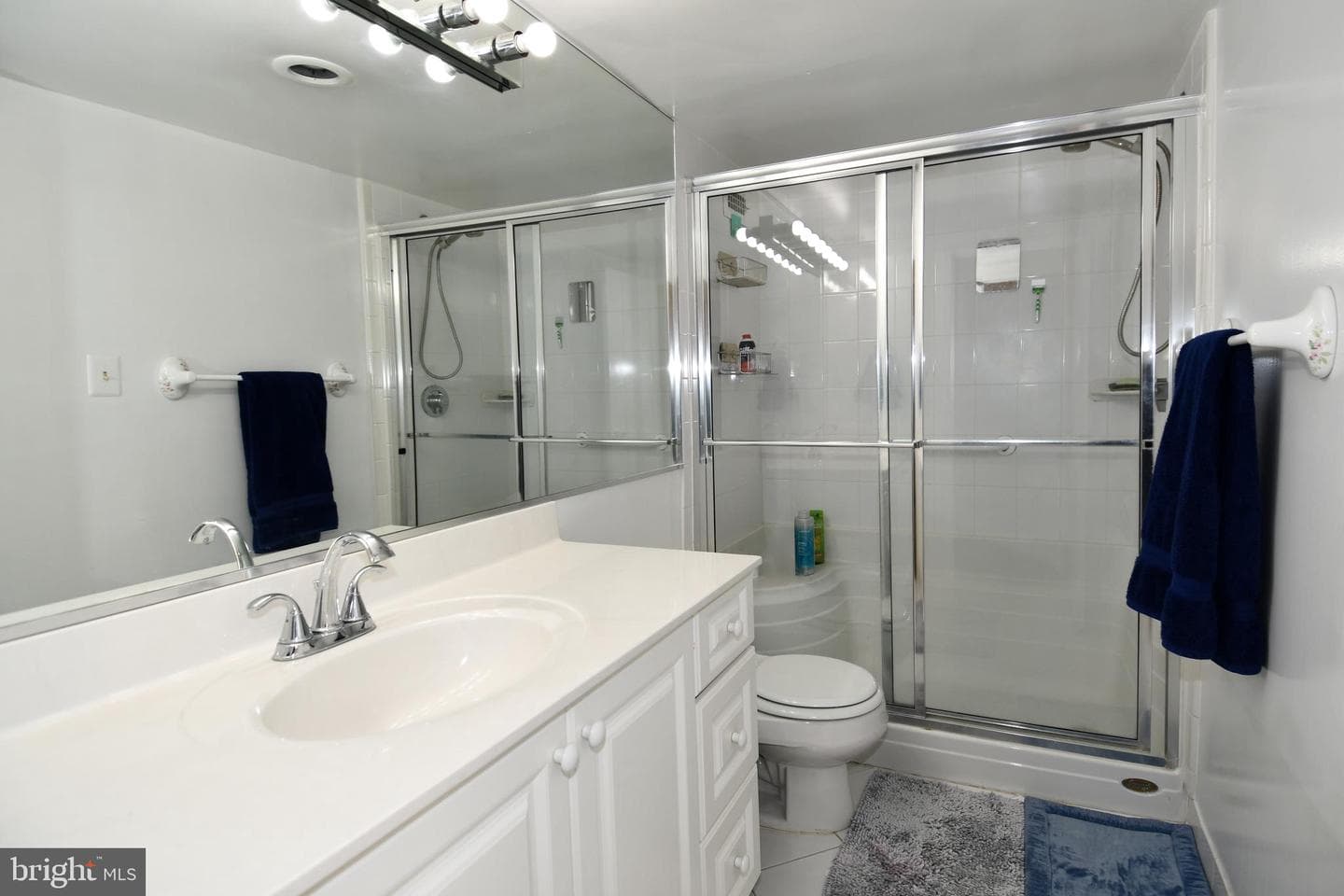 5225 Pooks Hill Road #803 N photo 11
