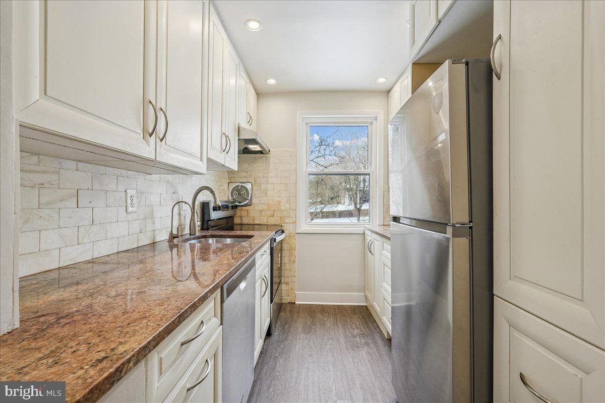 7630 Tomlinson Avenue #l-16 photo 12