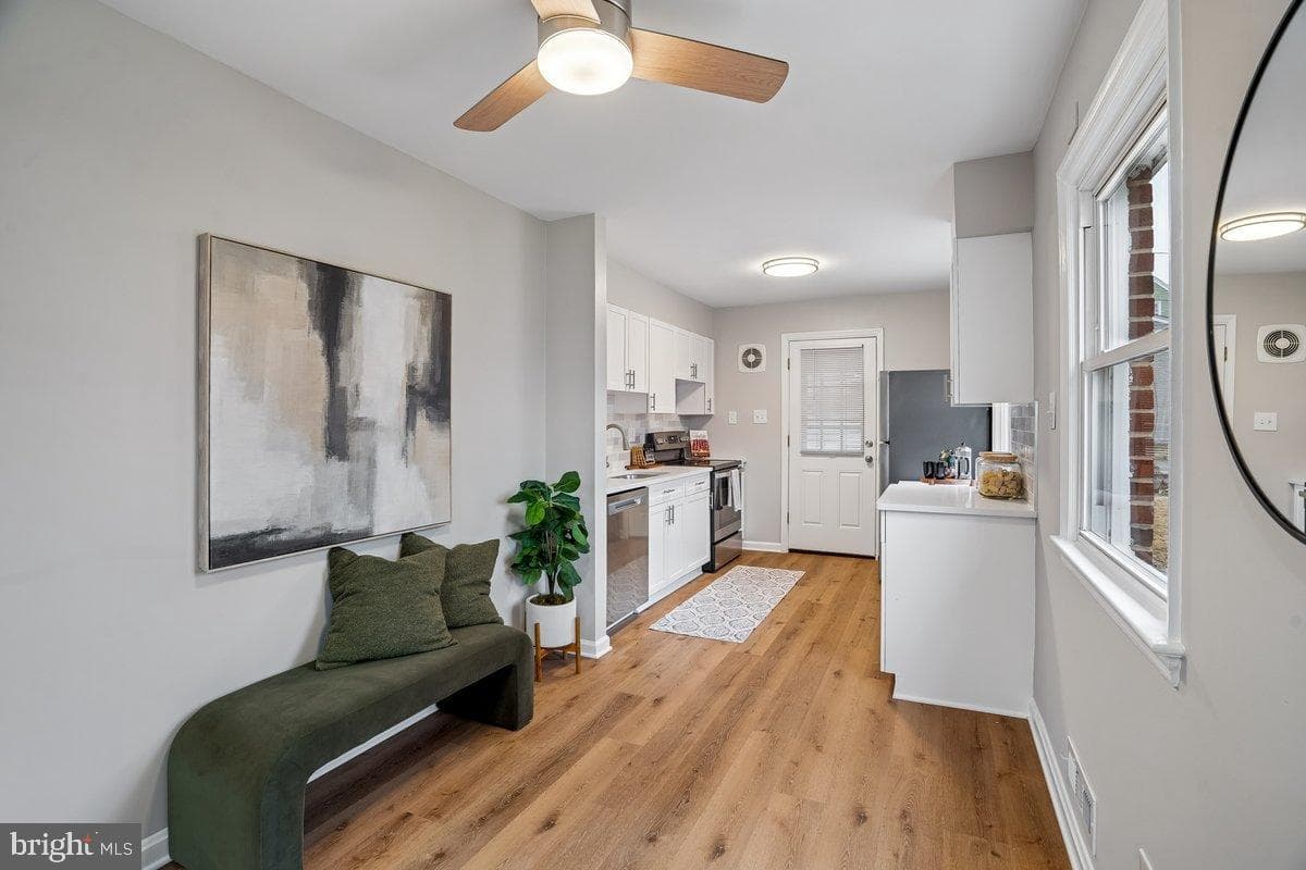 3921 Lantern Drive photo 4