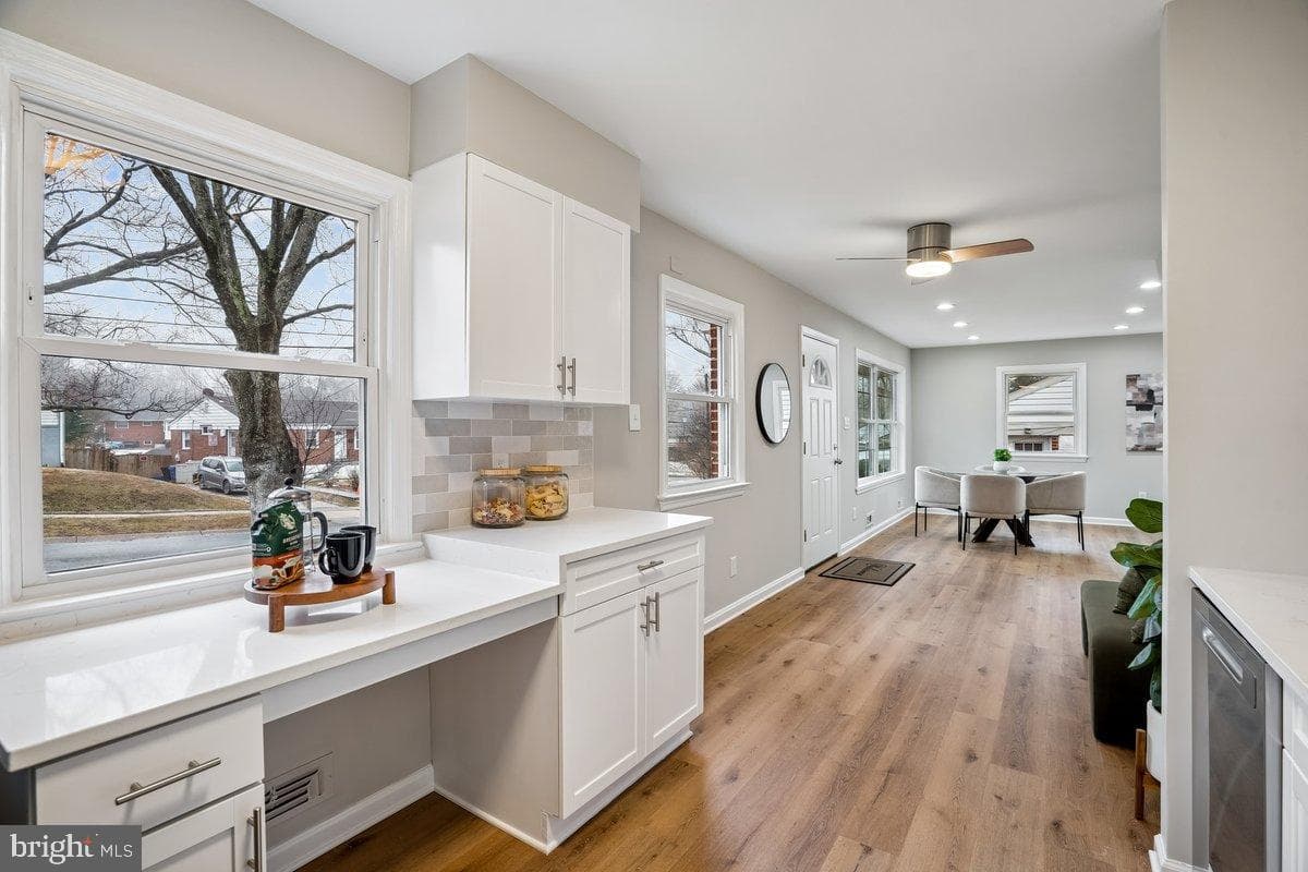 3921 Lantern Drive photo 6
