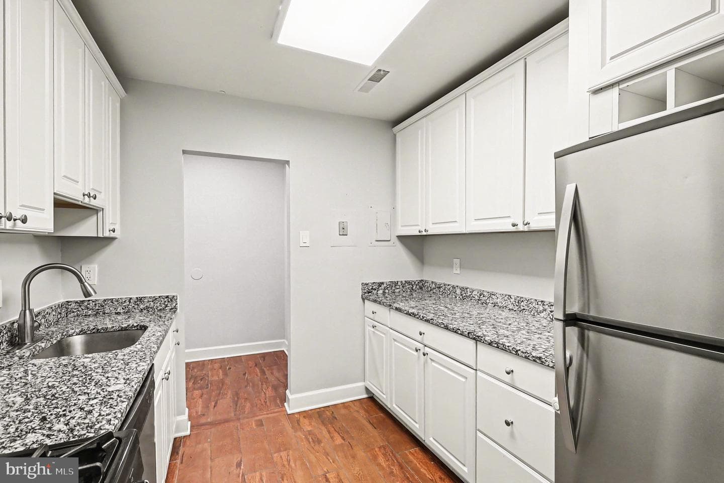 19323 Club House Road #304 photo 13