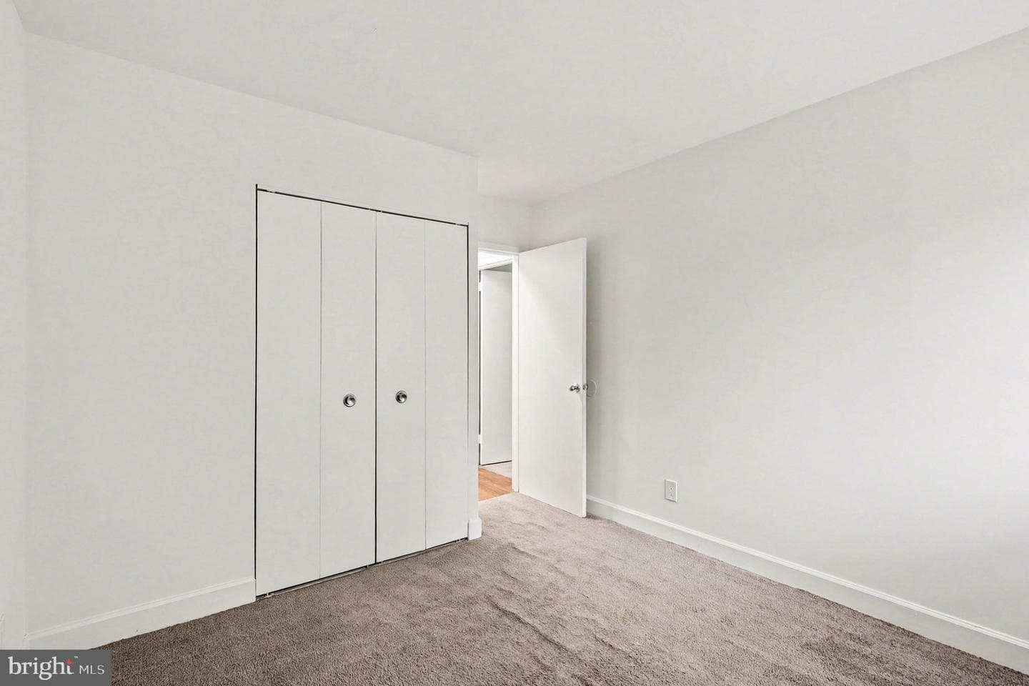 19323 Club House Road #304 photo 19