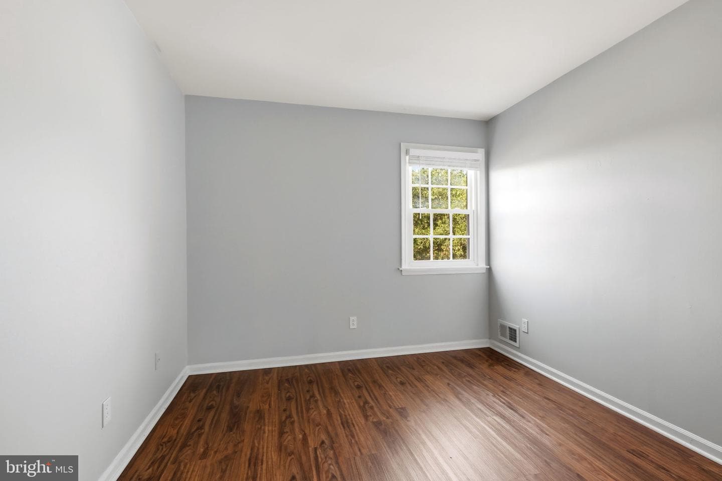 11300 Freas Drive photo 24