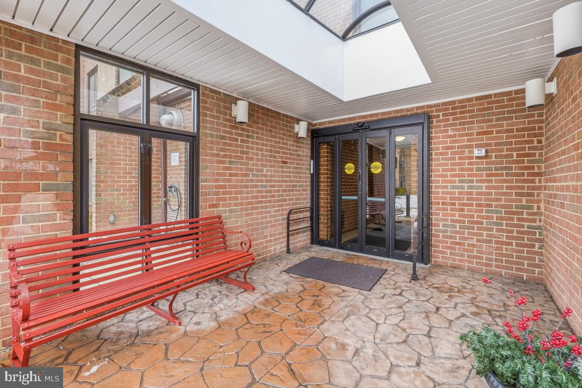 15310 Pine Orchard Drive #84-1e photo 2