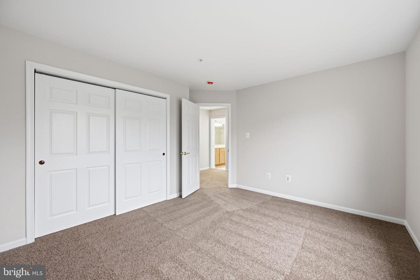 1004 Gaither Road photo 24