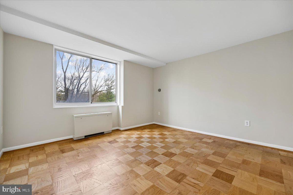 10401 Grosvenor Place #610 photo 17