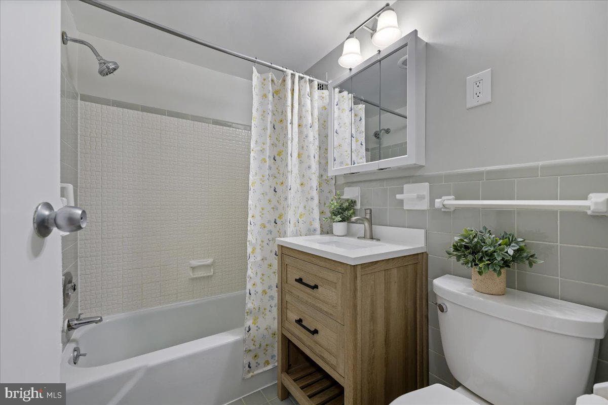 10401 Grosvenor Place #610 photo 20