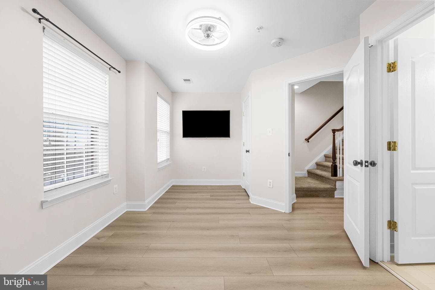 20335 Notting Hill photo 30