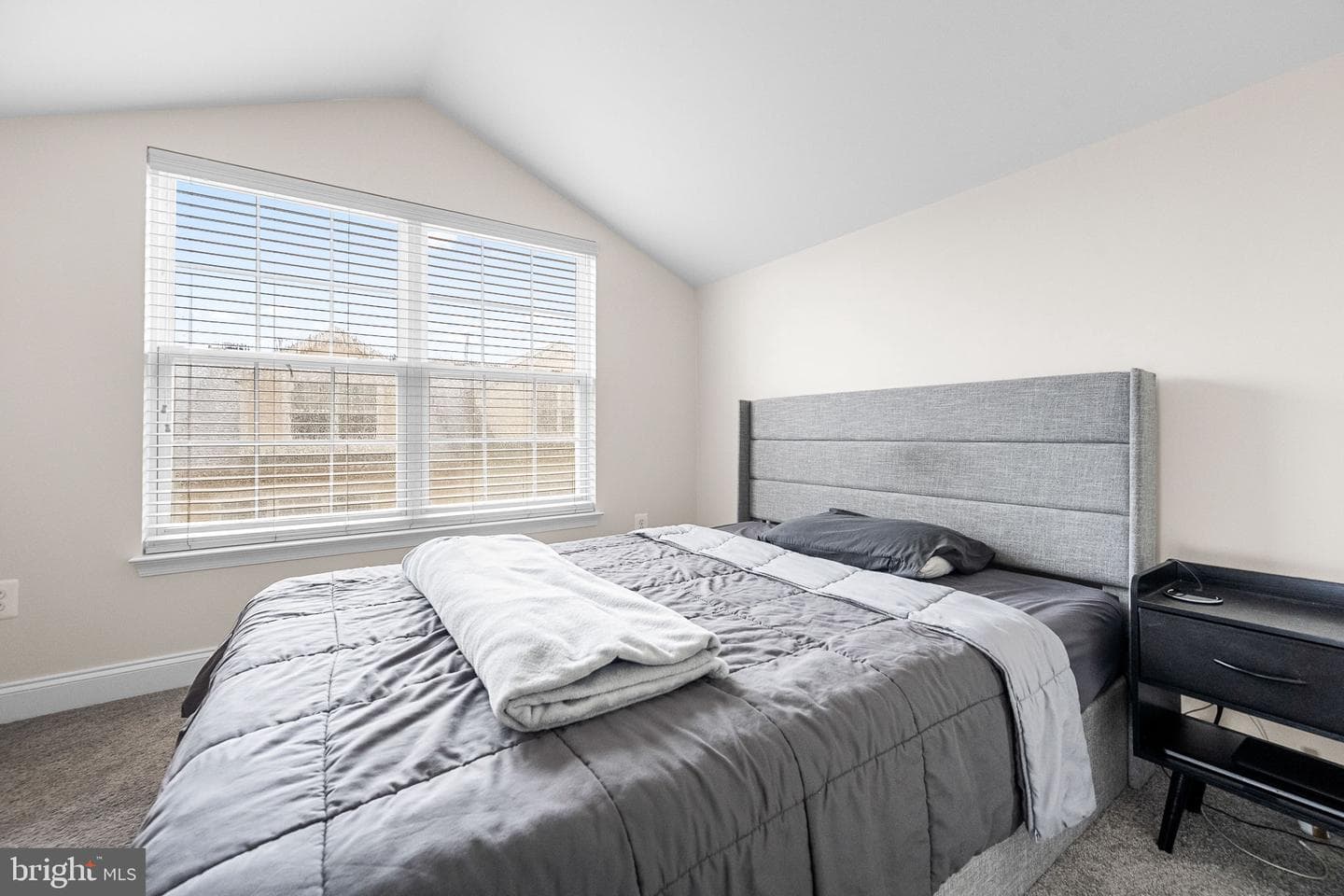 20335 Notting Hill photo 35
