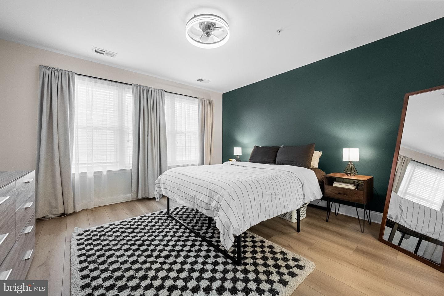 20335 Notting Hill photo 4