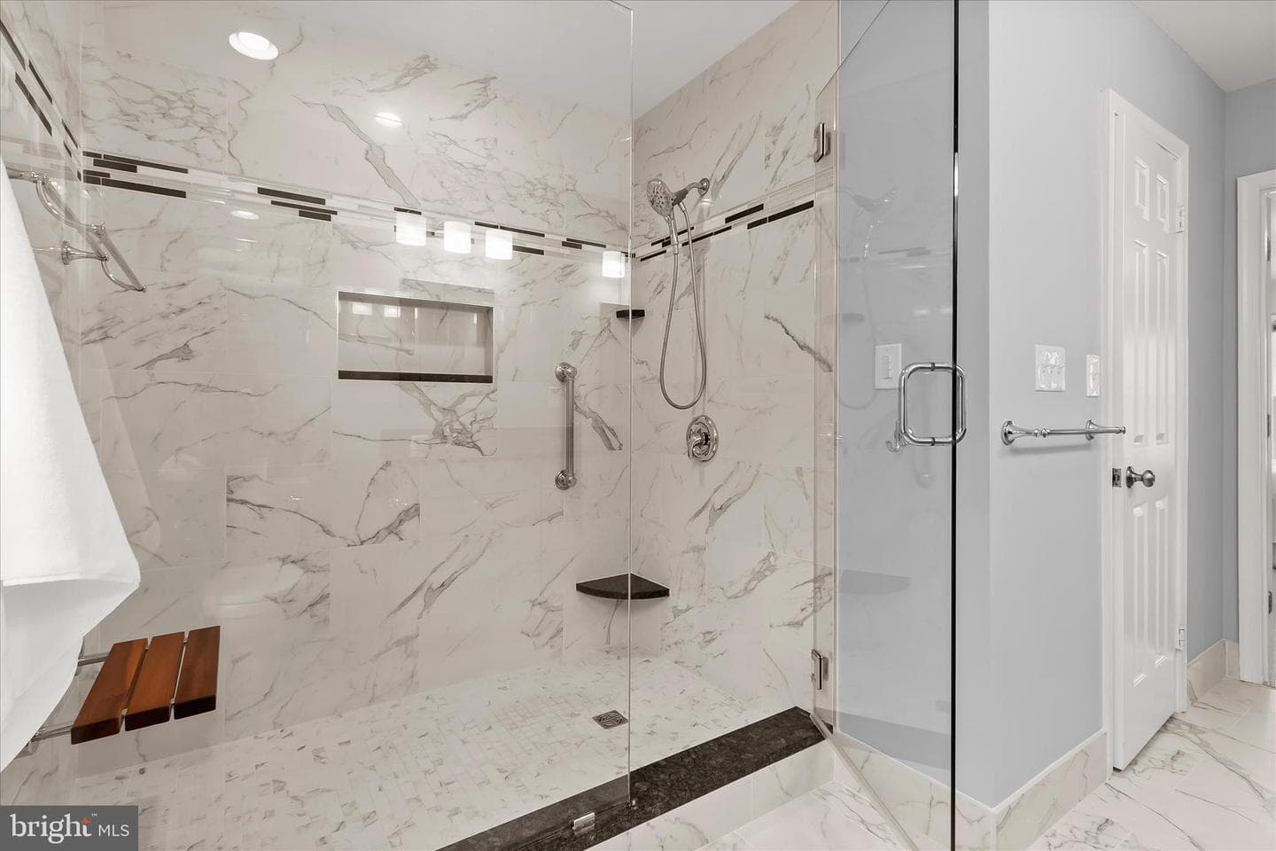 4 Hollyberry Court photo 34