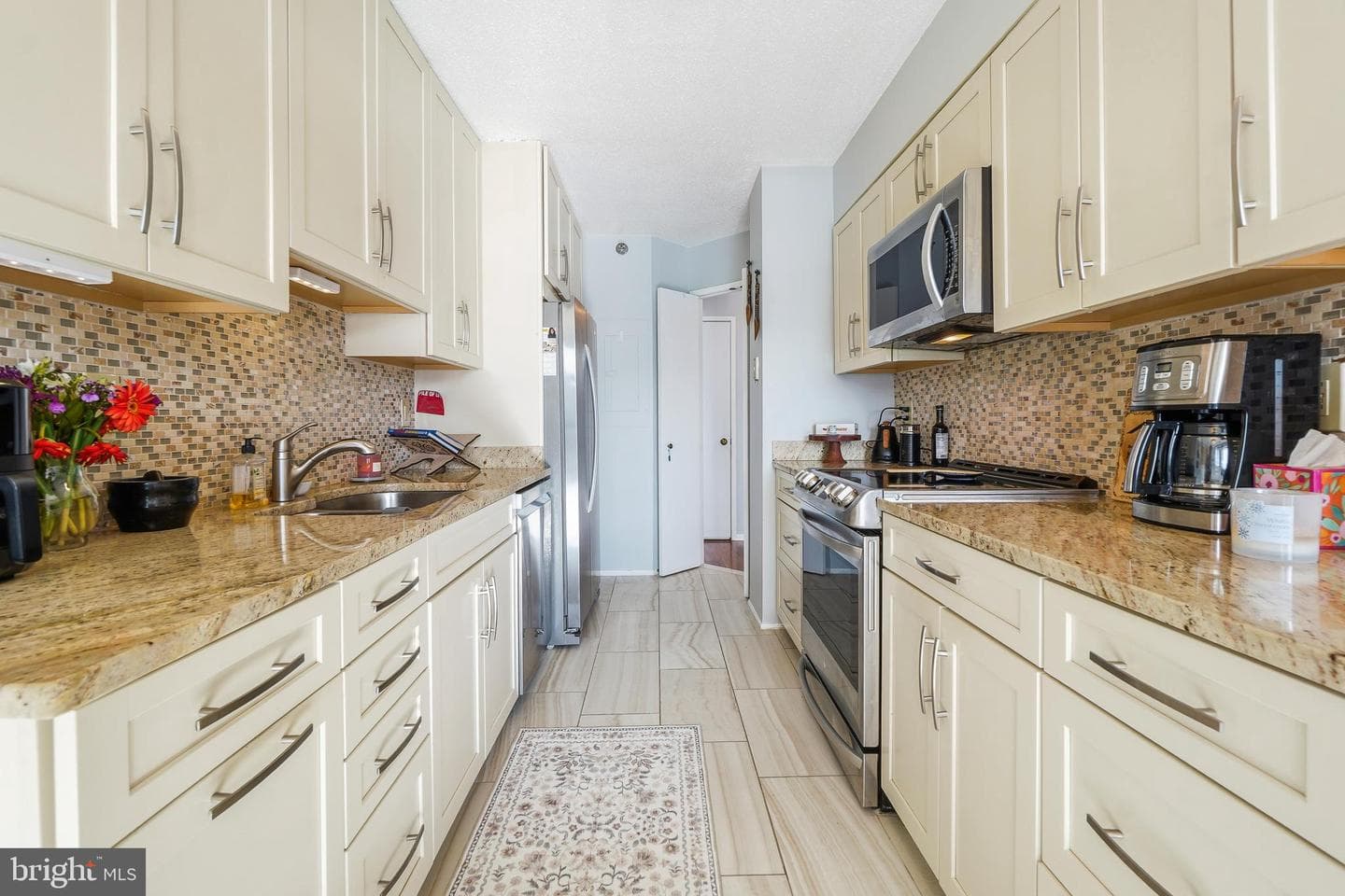 15100 Interlachen Drive #4-407 photo 14