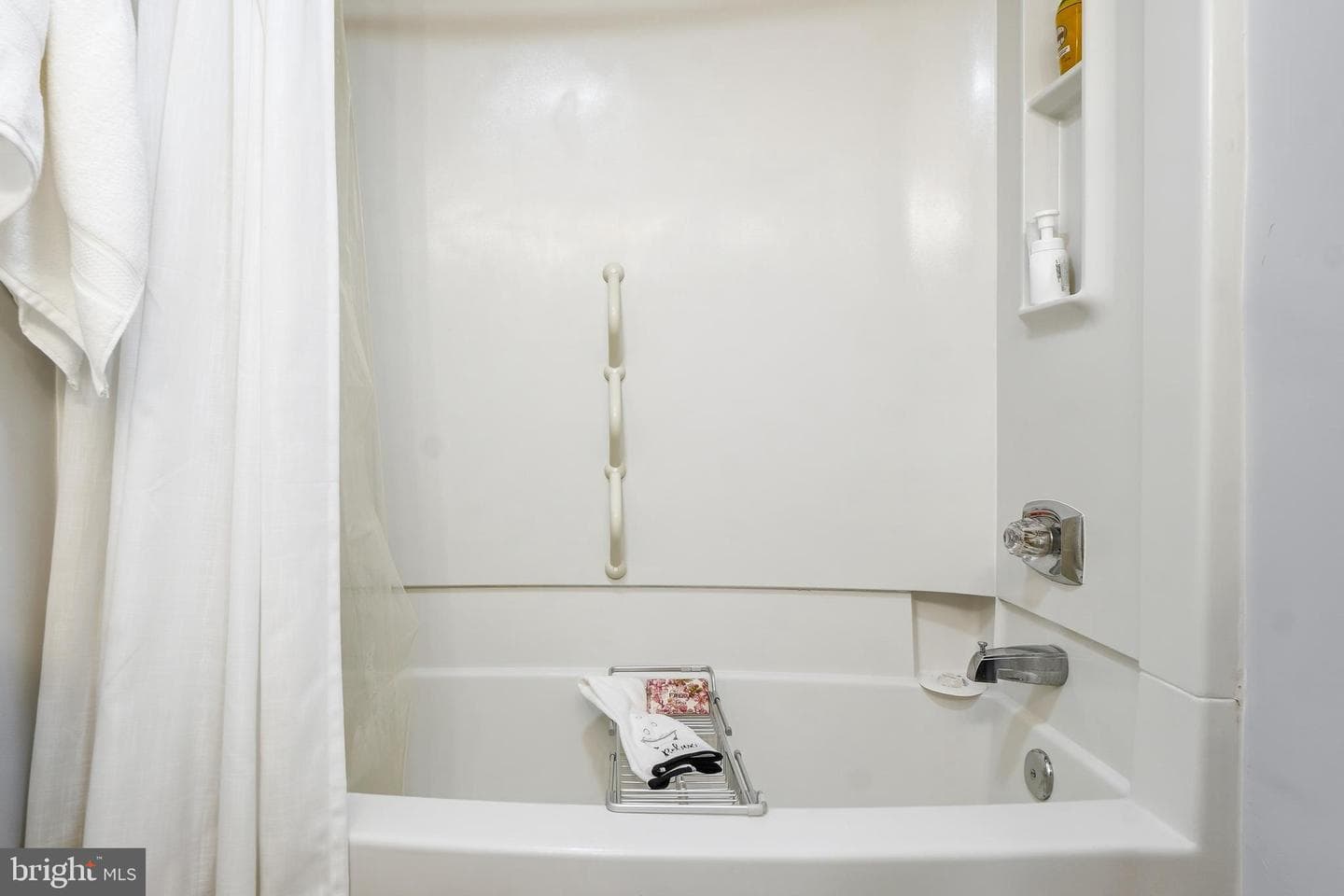 15100 Interlachen Drive #4-407 photo 23