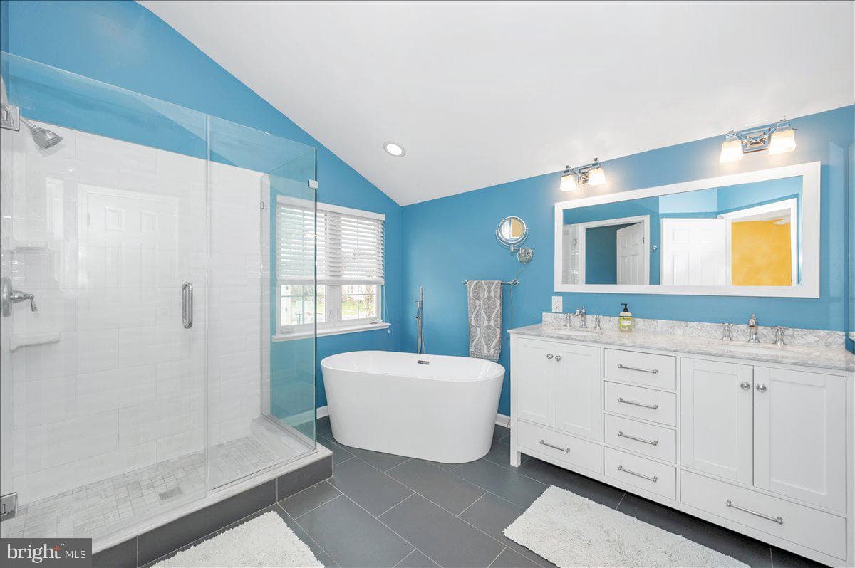 2800 Abbey Manor Circle photo 41