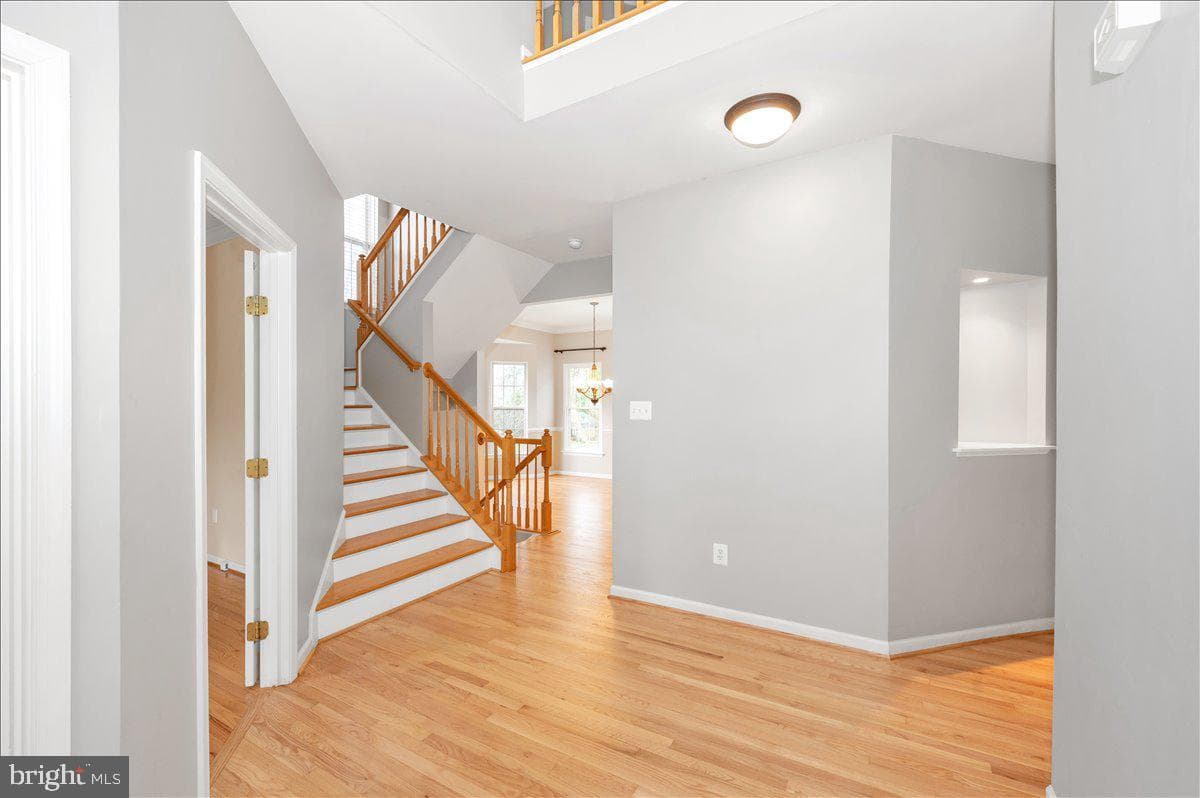 2800 Abbey Manor Circle photo 6