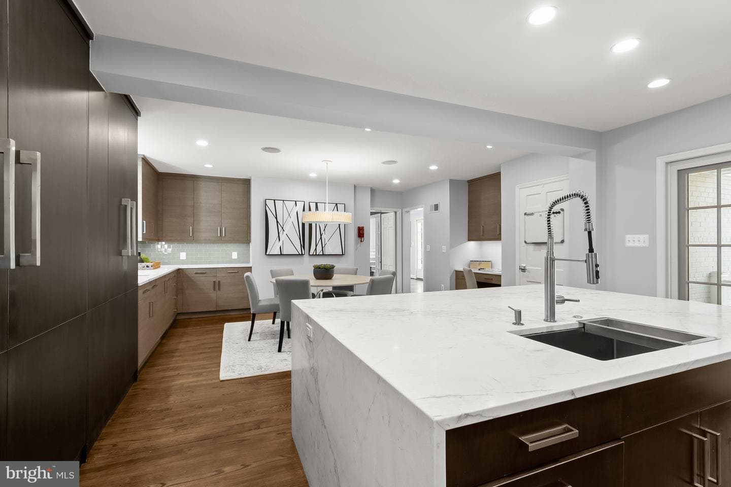 4806 Newport Avenue photo 37