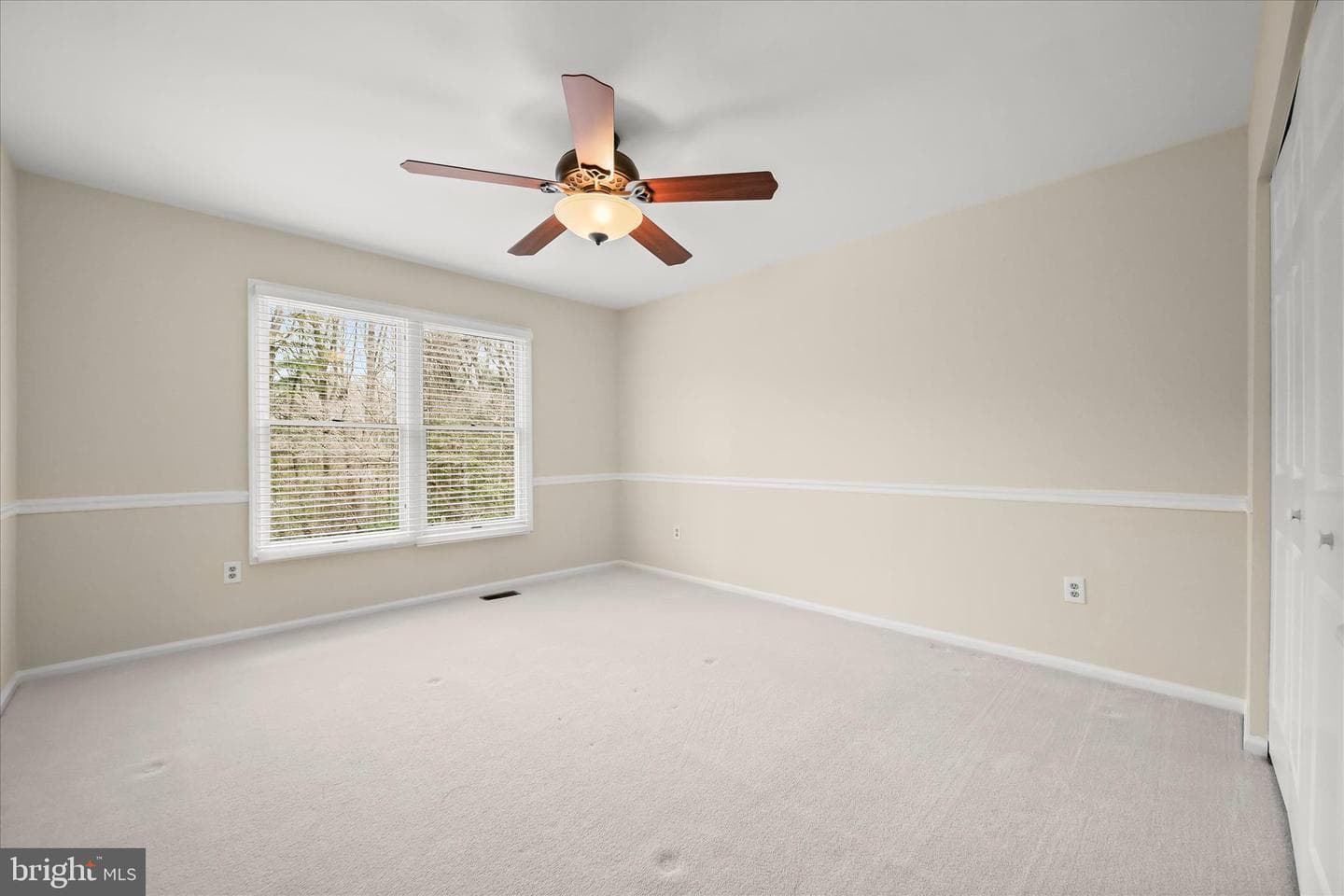 1514 Featherwood Street photo 48
