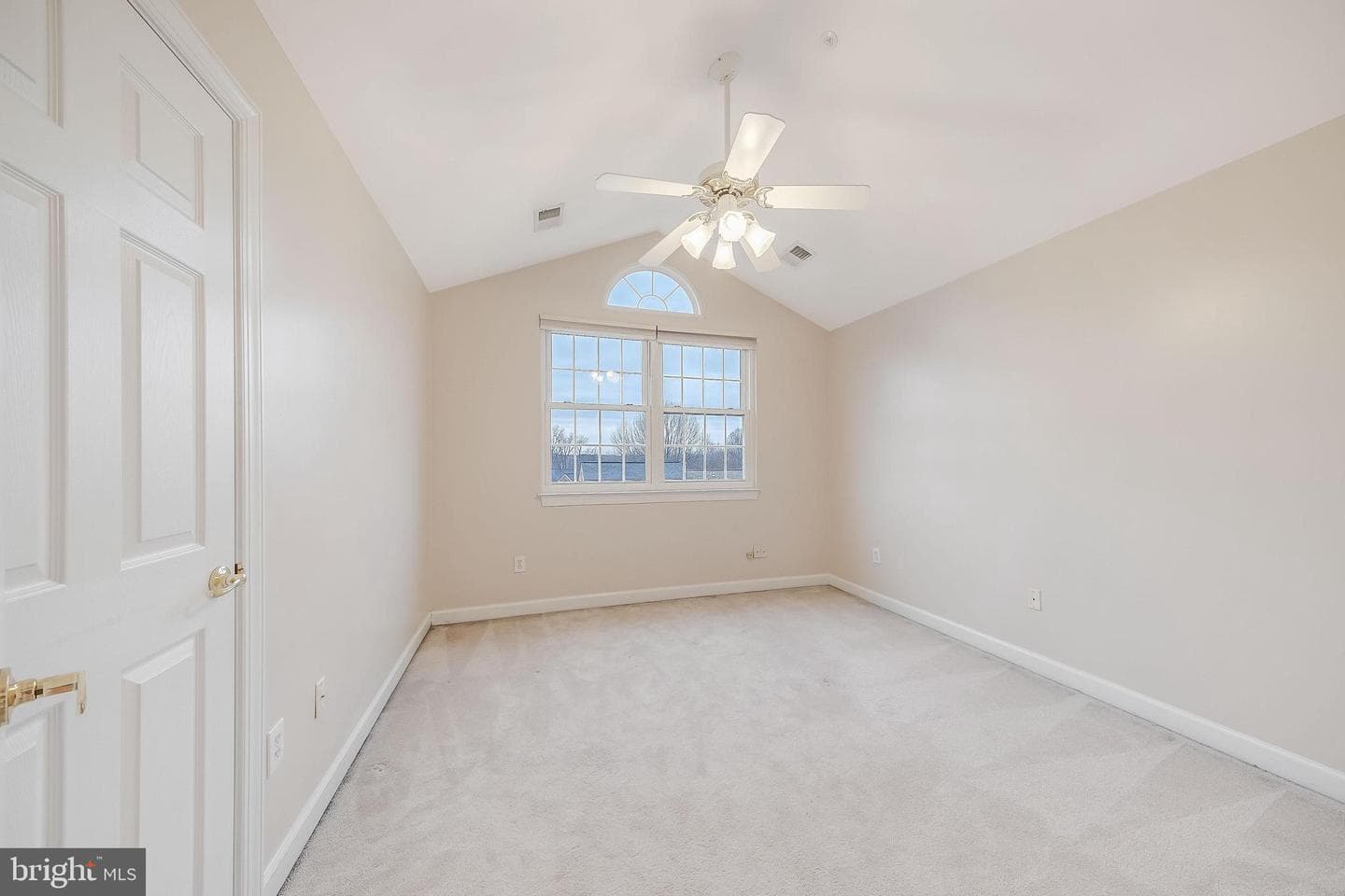 13802 Lambertina Place photo 28