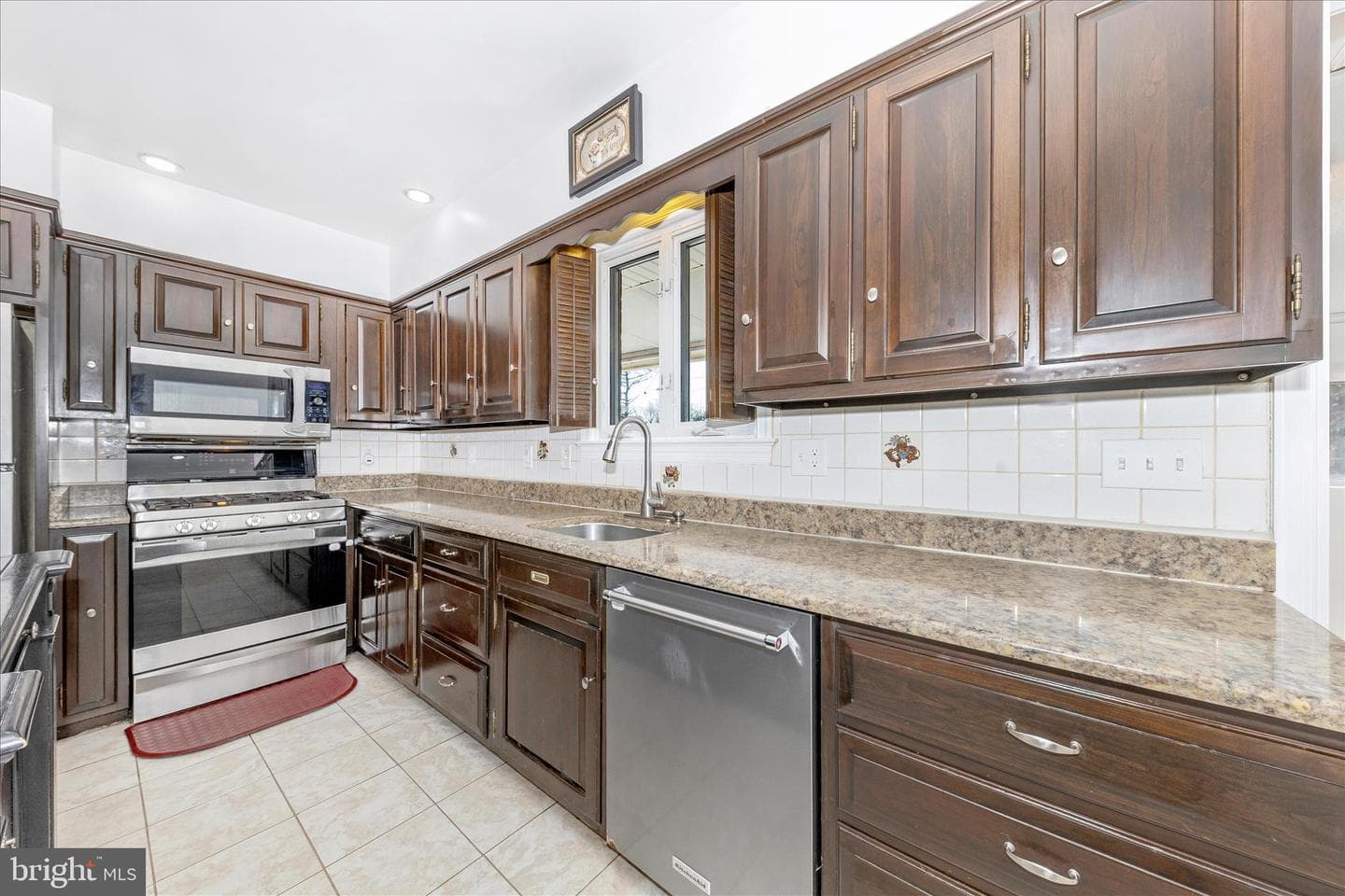 9504 Veirs Drive photo 21