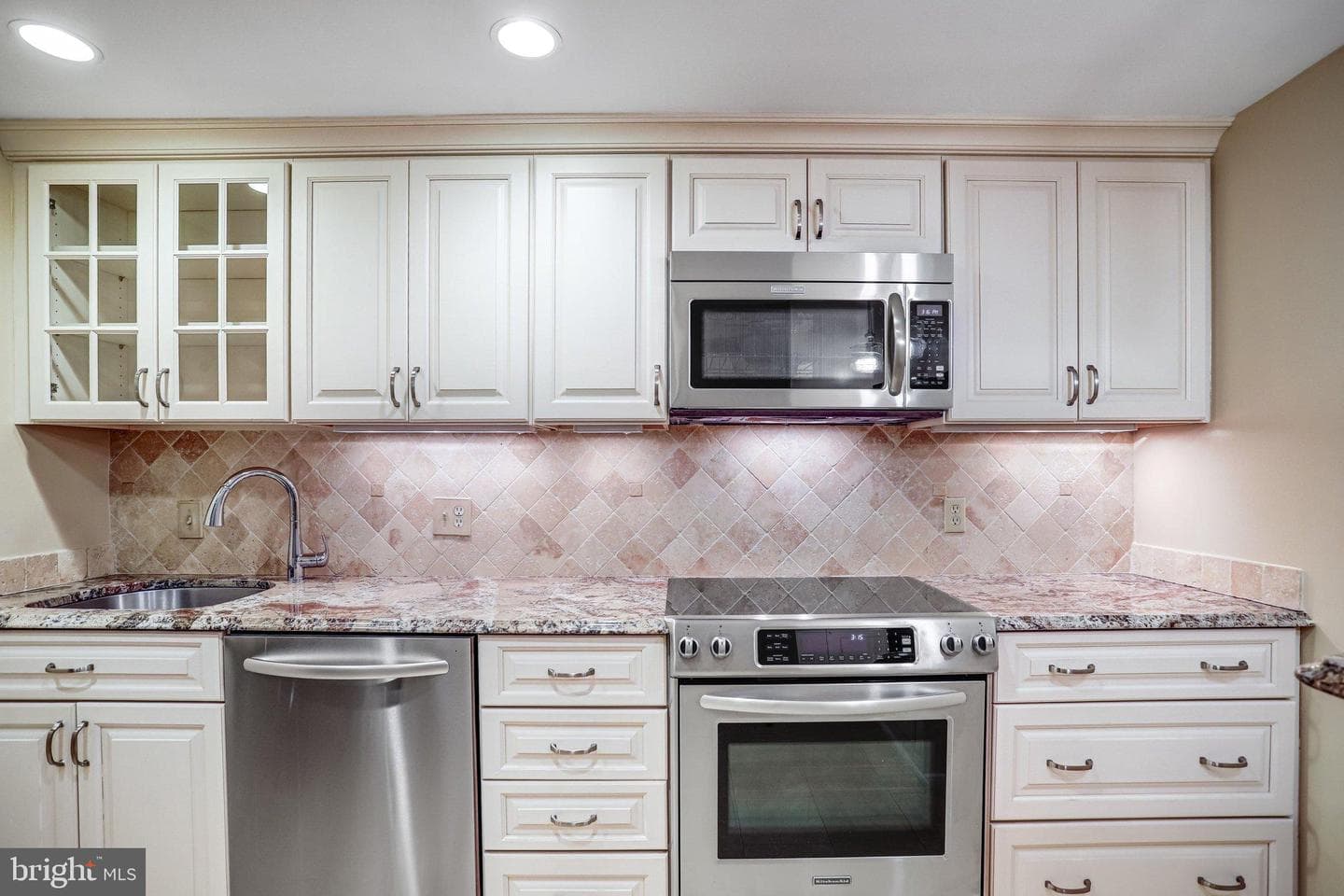 4601 N Park Ave # 209-J photo 31