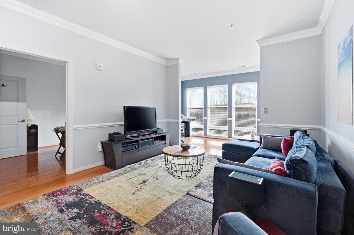 8045 Newell St # 423 photo 7