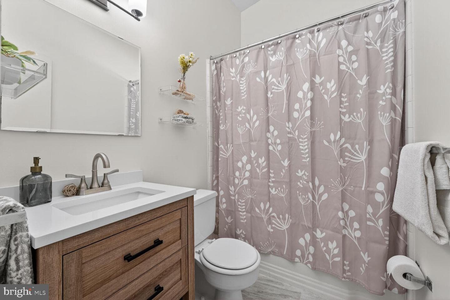 6113 Madawaska Road photo 17
