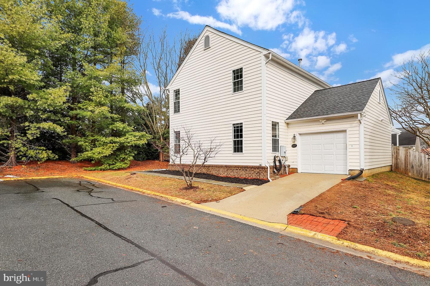 9707 Meggs Point Place photo 40
