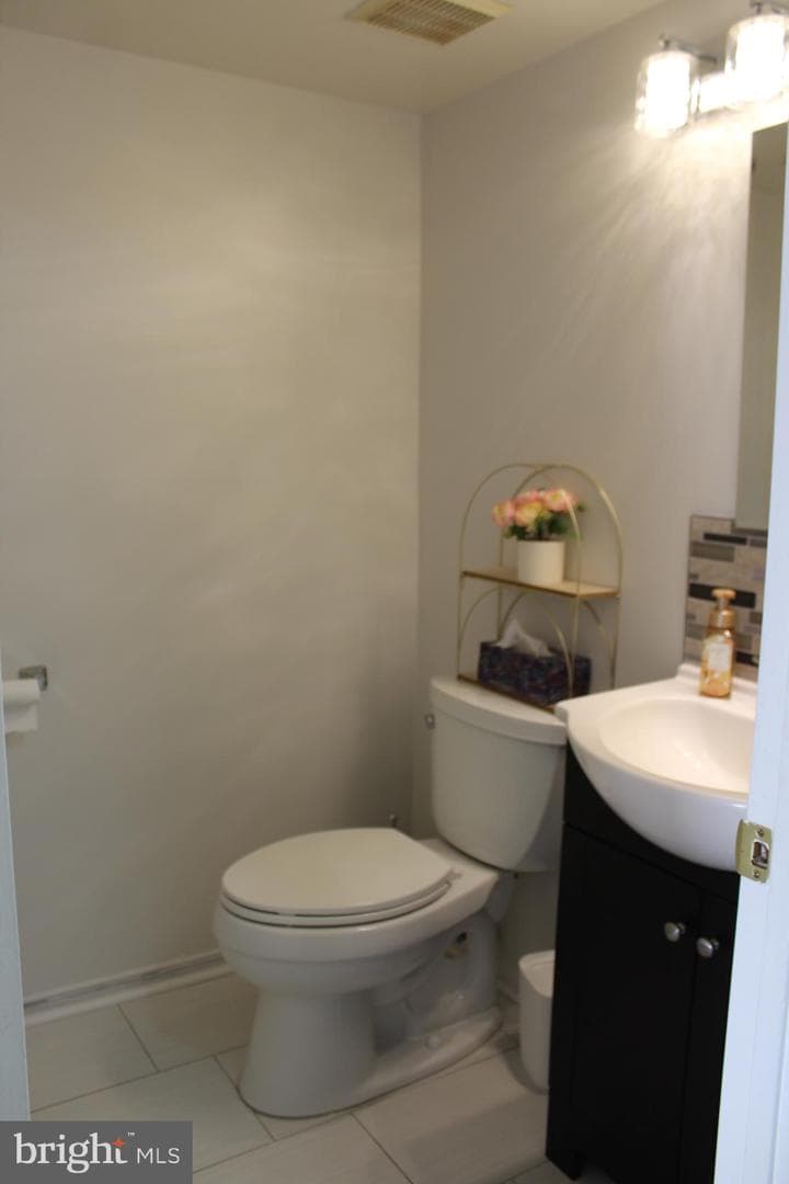 15002 Eardley Court #282-B photo 25