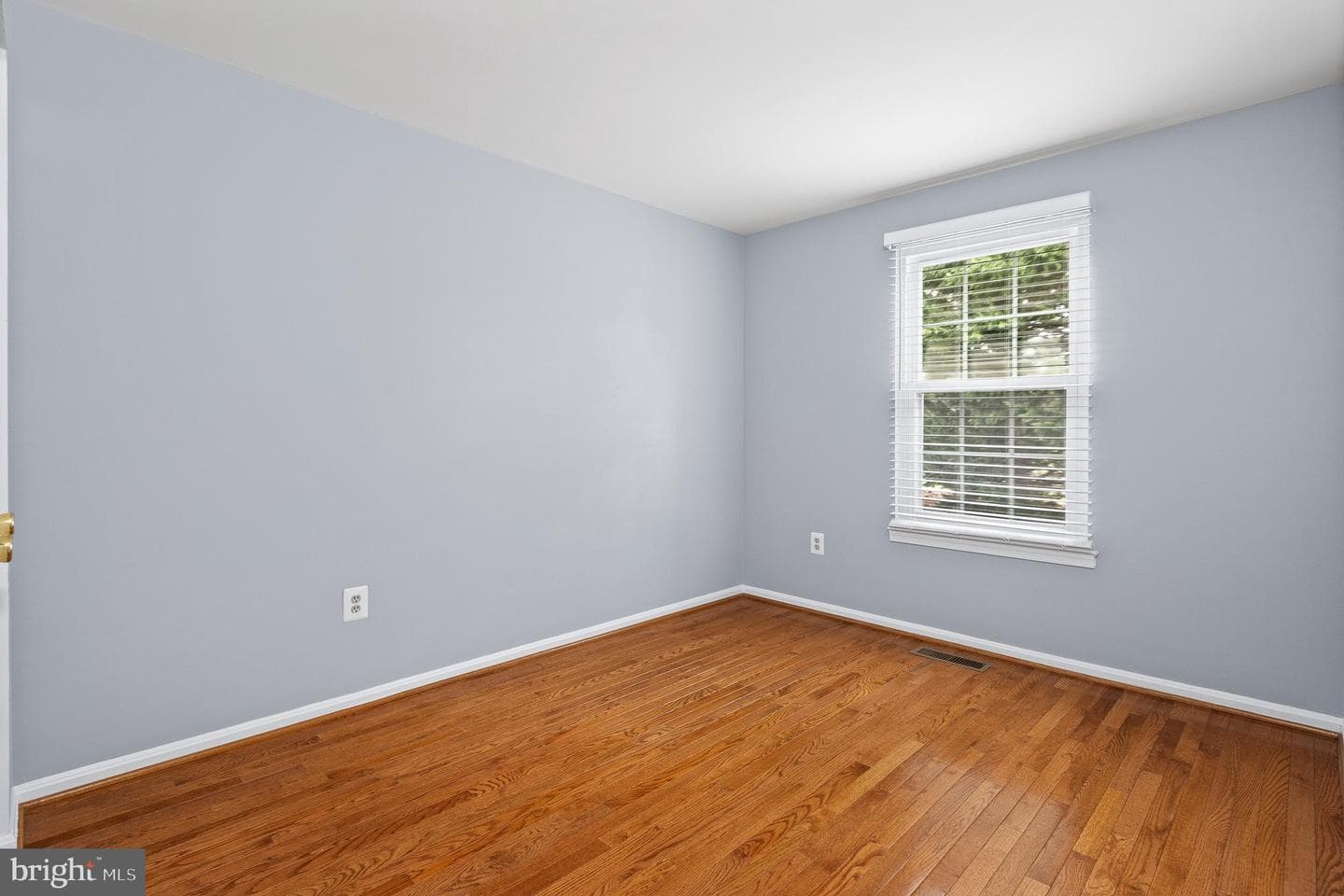 14920 Dunvegan Court photo 32