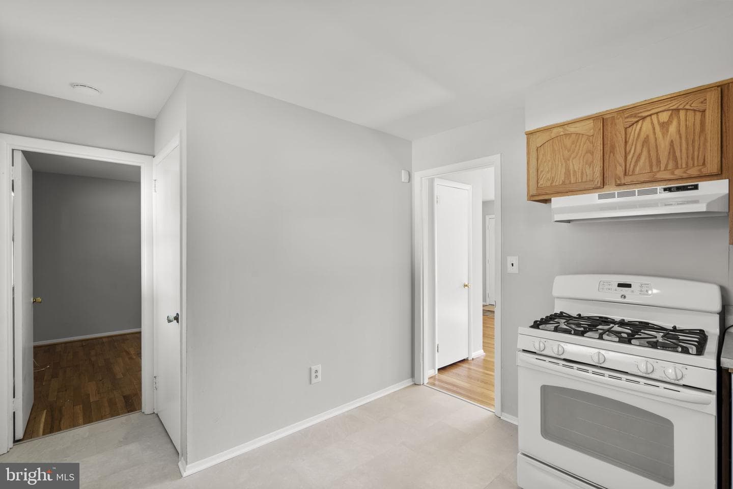 909 1st Street photo 14