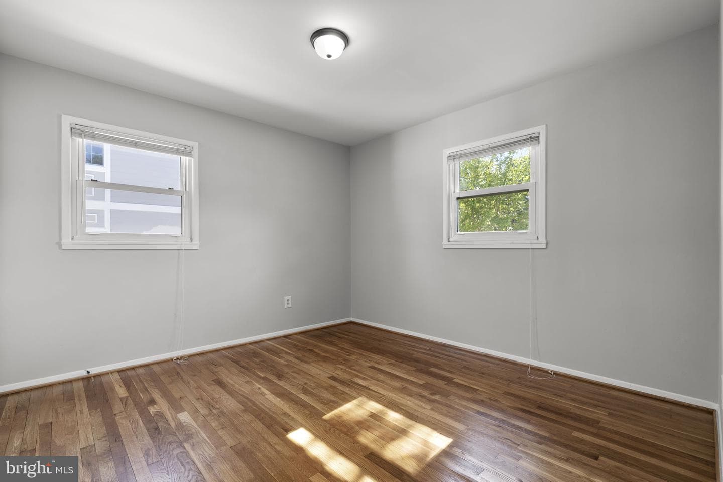 909 1st Street photo 19