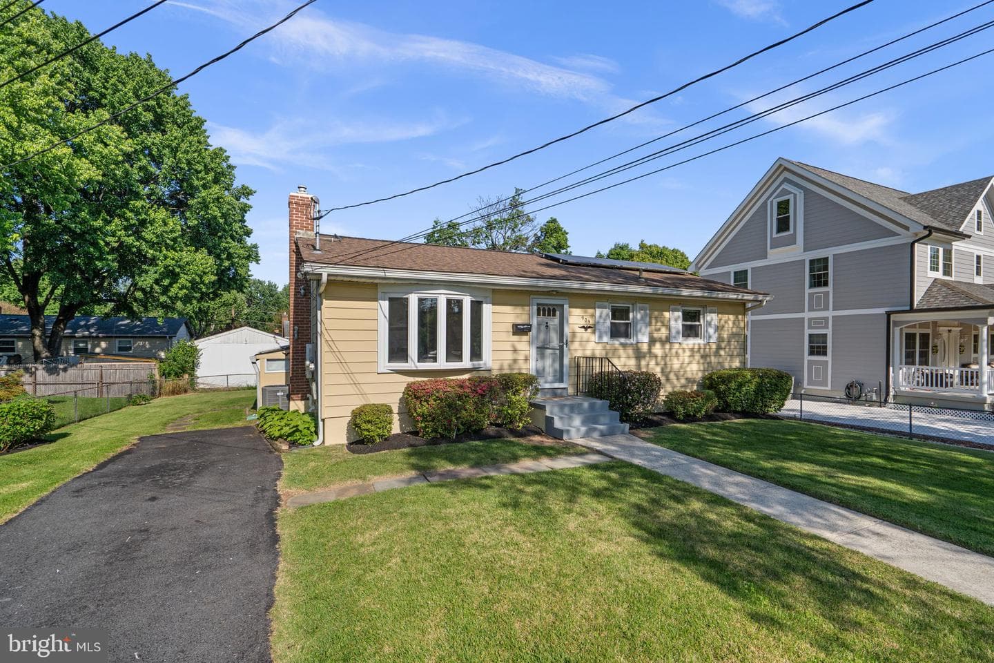 909 1st Street photo 2