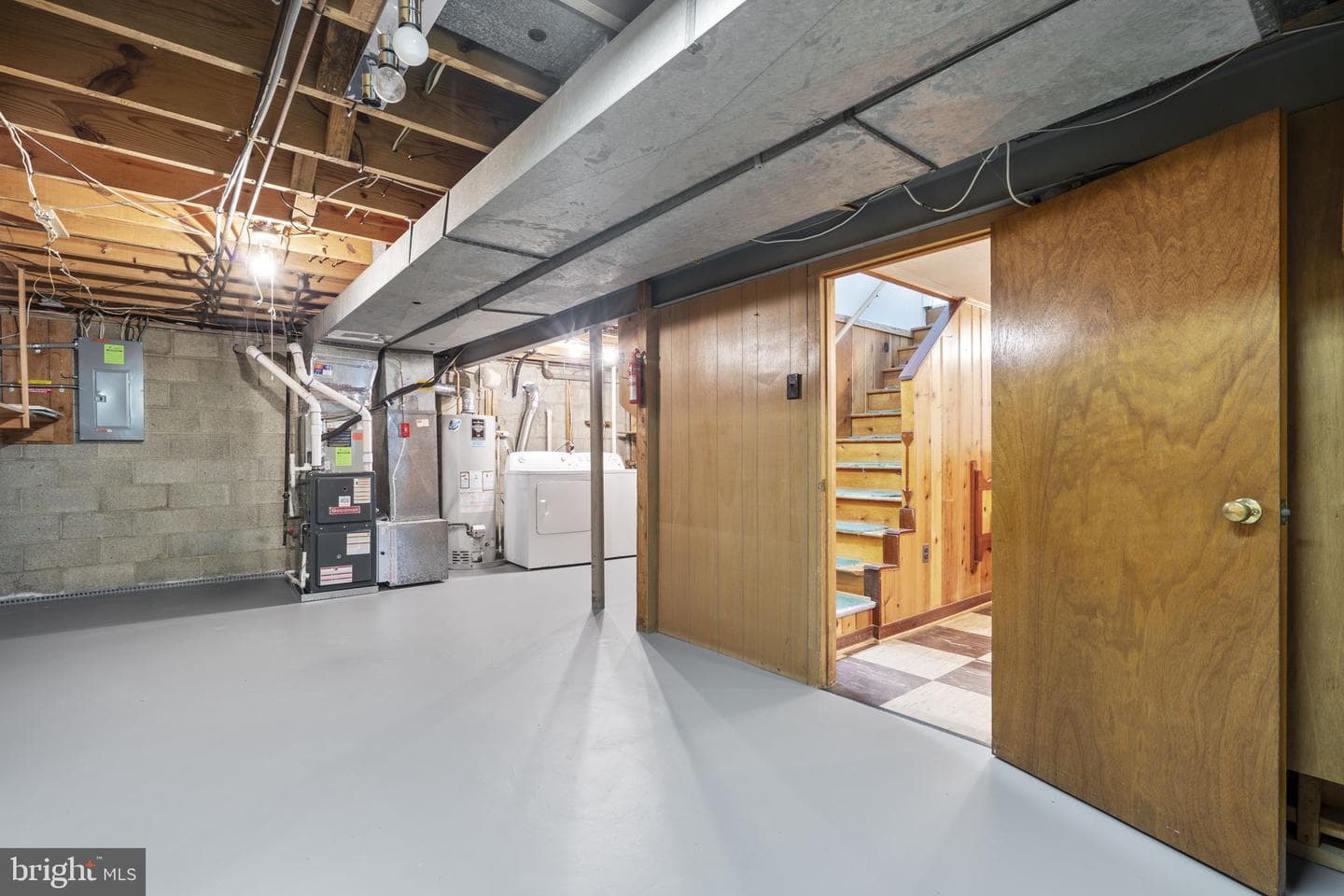 909 1st Street photo 39