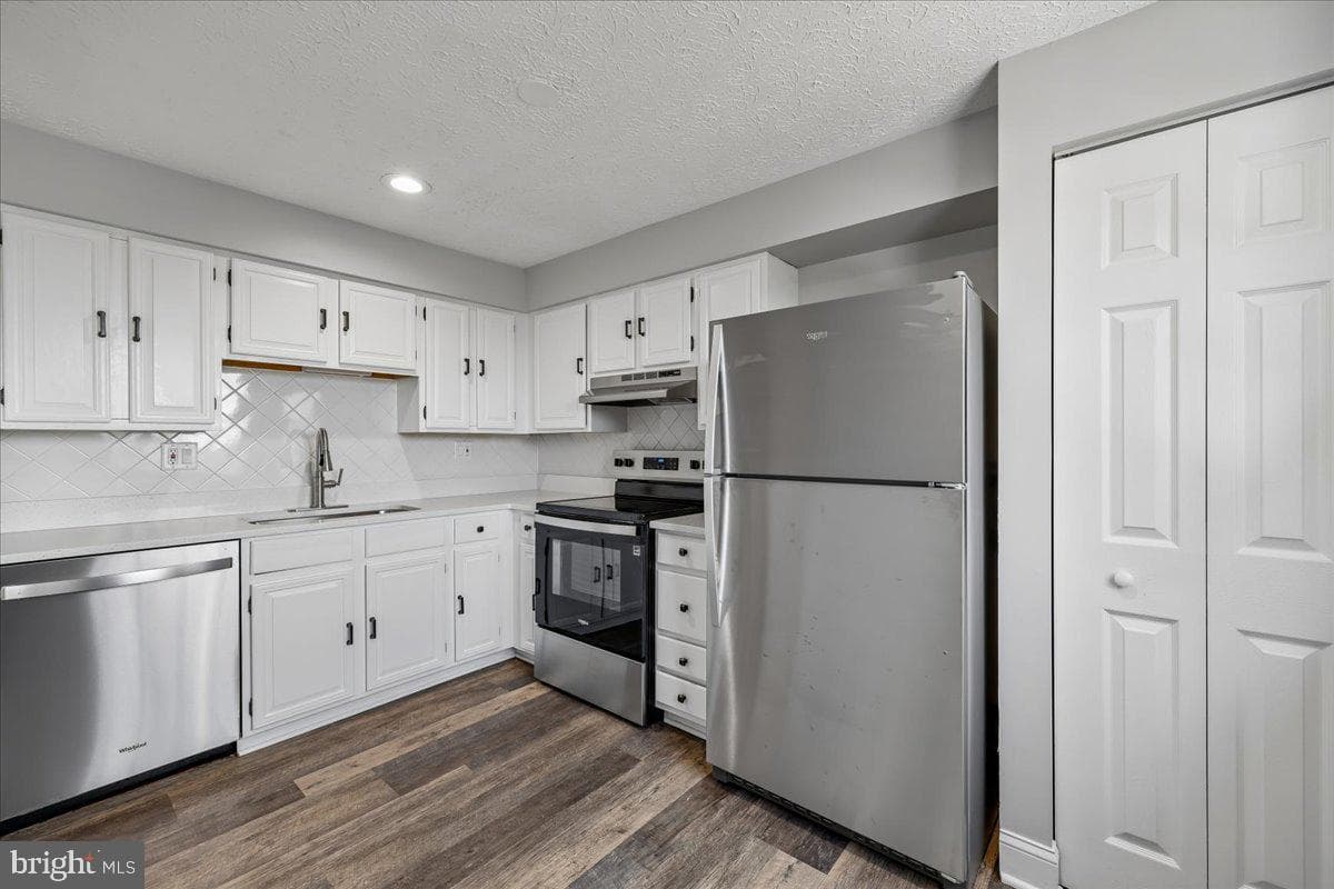 25615 Coltrane Drive photo 9