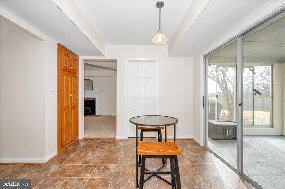 17116 Chiswell Road photo 21