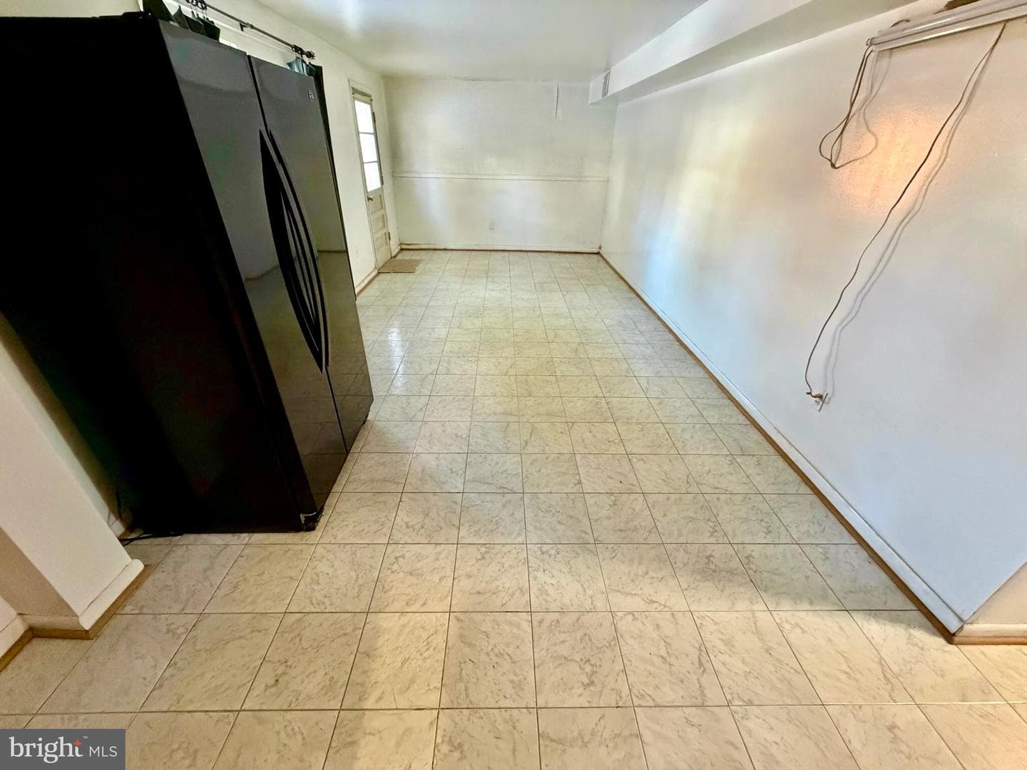 905 Playford Lane photo 36