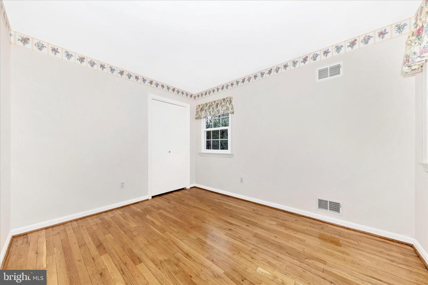 3 Pavilion Drive photo 33