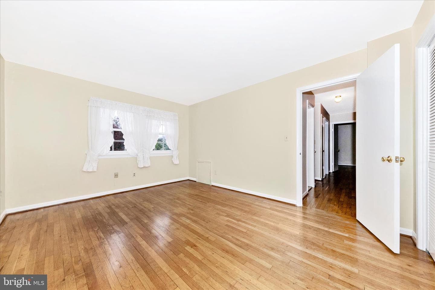 3 Pavilion Drive photo 36
