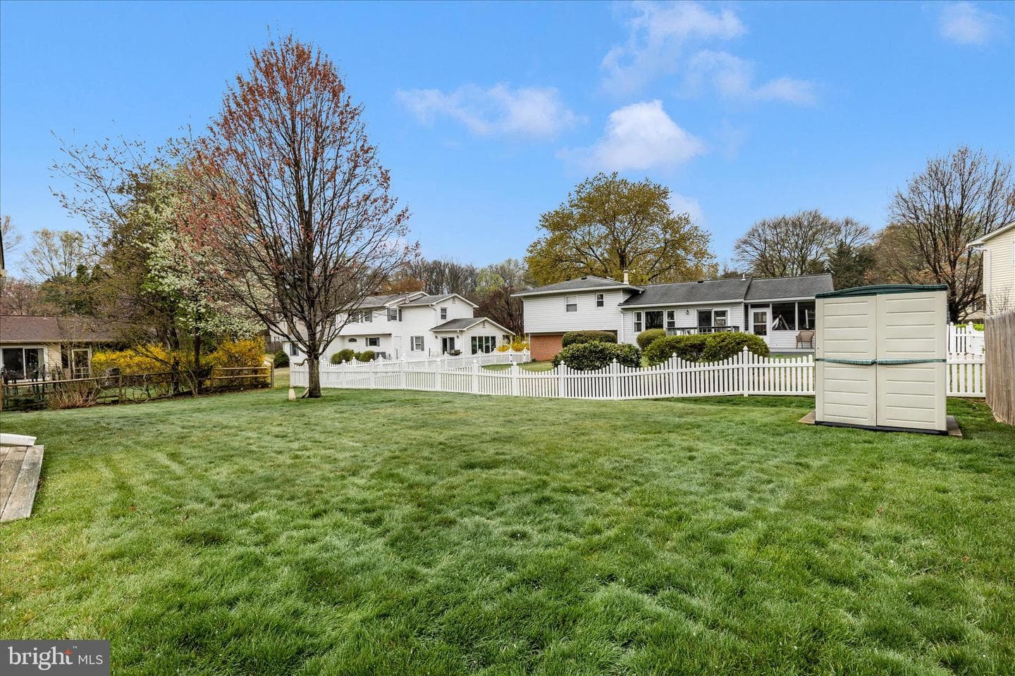 3 Pavilion Drive photo 55