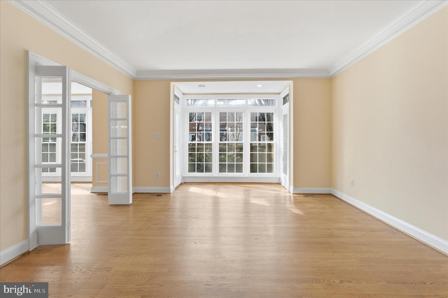 16 Maplewood Park Court photo 9